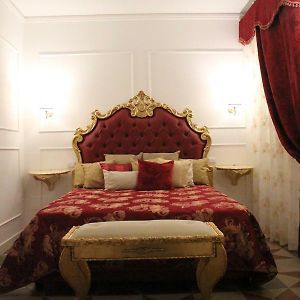 Camera standard con letto king size